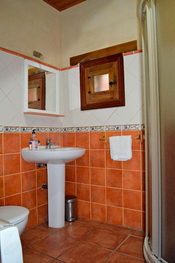 Rural Country house Pedrazales